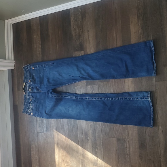 Silver Jeans - Picture 2 of 9